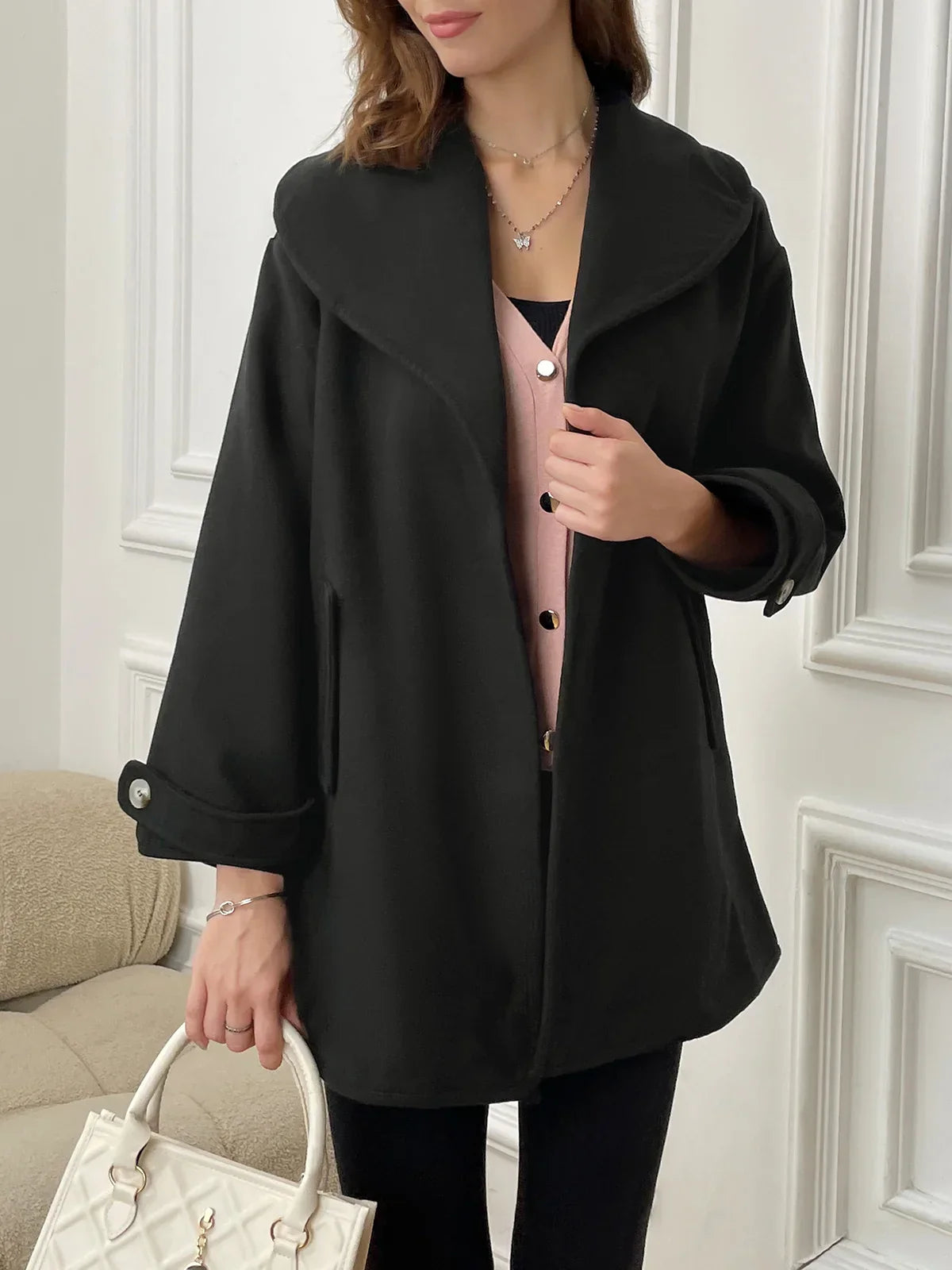 Synthia™ | Abrigo Largo con Cuello Chal